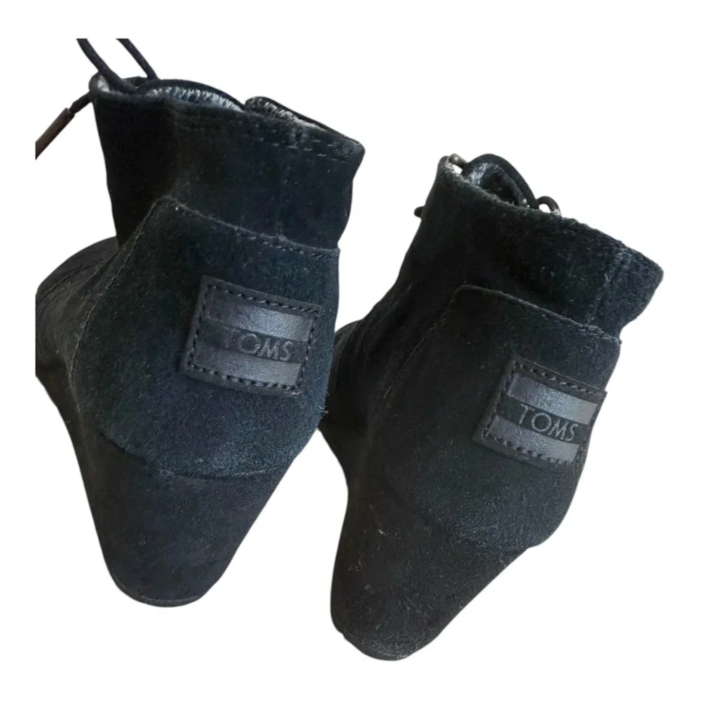 Toms Desert Black Suede Women's Wedge Booties Shoes Ankle Boots Size 7.5 Lace Up